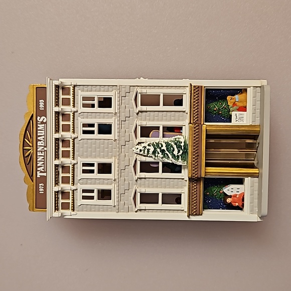 Hallmark Anniversary Edition 20 years of Keepsake Onaments Tannenbaum's Dept. 93 - Picture 6 of 10